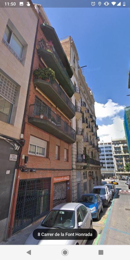 Idyllic Apartment With Terrace Barcelona Exterior foto